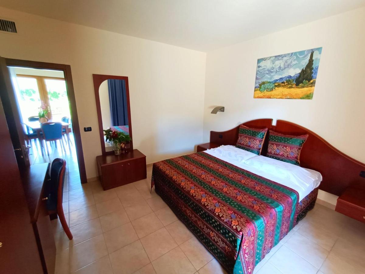 Isabella 3* Brenzone sul Garda
