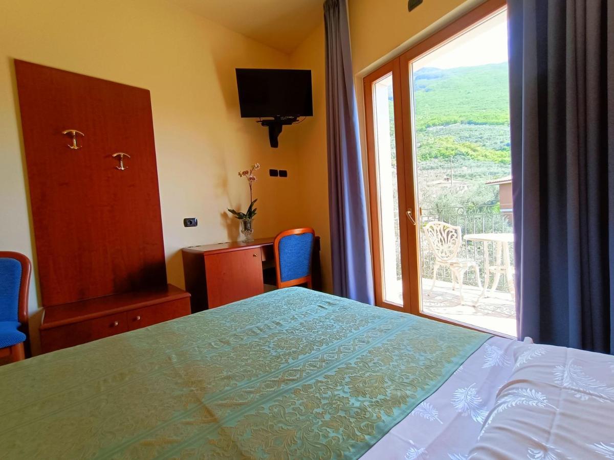 Isabella 3* Brenzone sul Garda