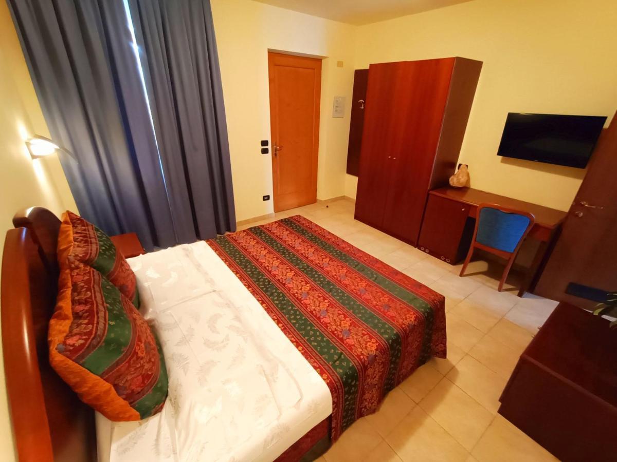 Isabella 3* Brenzone sul Garda